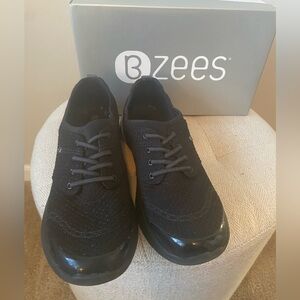 Bzees Women's Black Sneakers